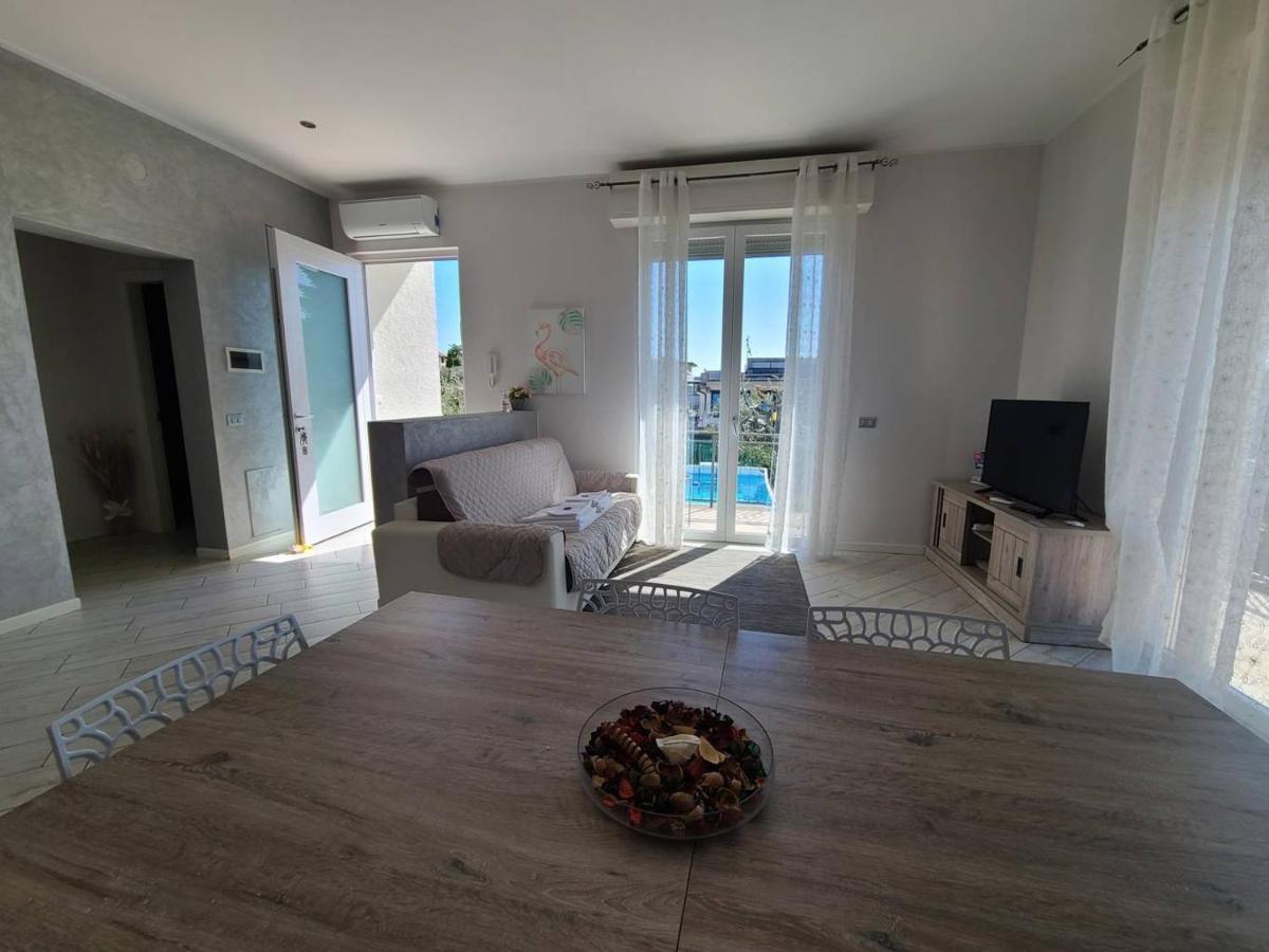 מנרבה דל גארדה App. Mimosa Minerva Holiday Home מראה חיצוני תמונה