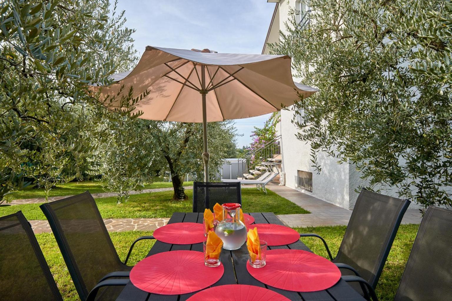 מנרבה דל גארדה App. Mimosa Minerva Holiday Home מראה חיצוני תמונה